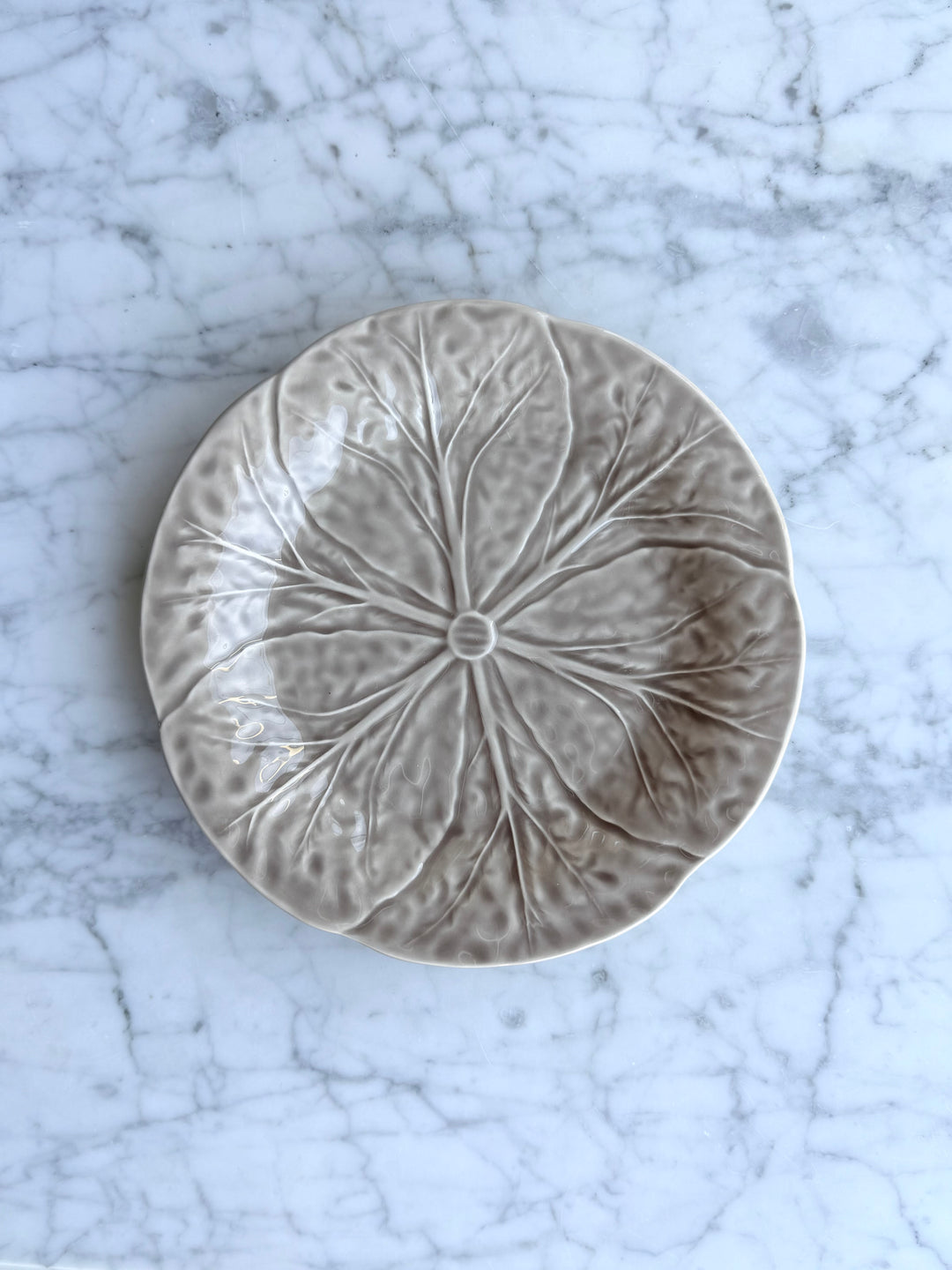 Beige Cabbage Luncheon Plates, Set of 2 — Portugal