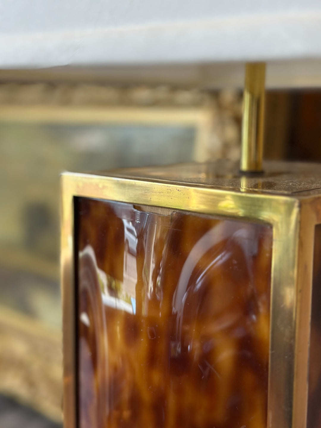 Modernist Italian Table Lamp in Faux Tortoiseshell and Brass, circa 1970
