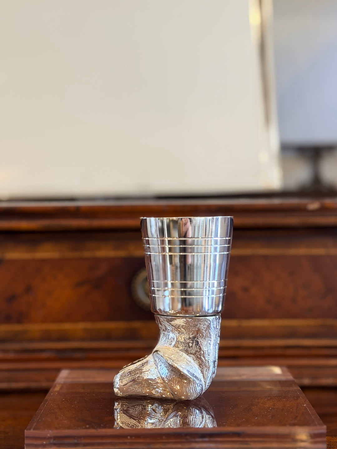 ENGLISH SILVER-PLATED STIRRUP CUP Foxhound