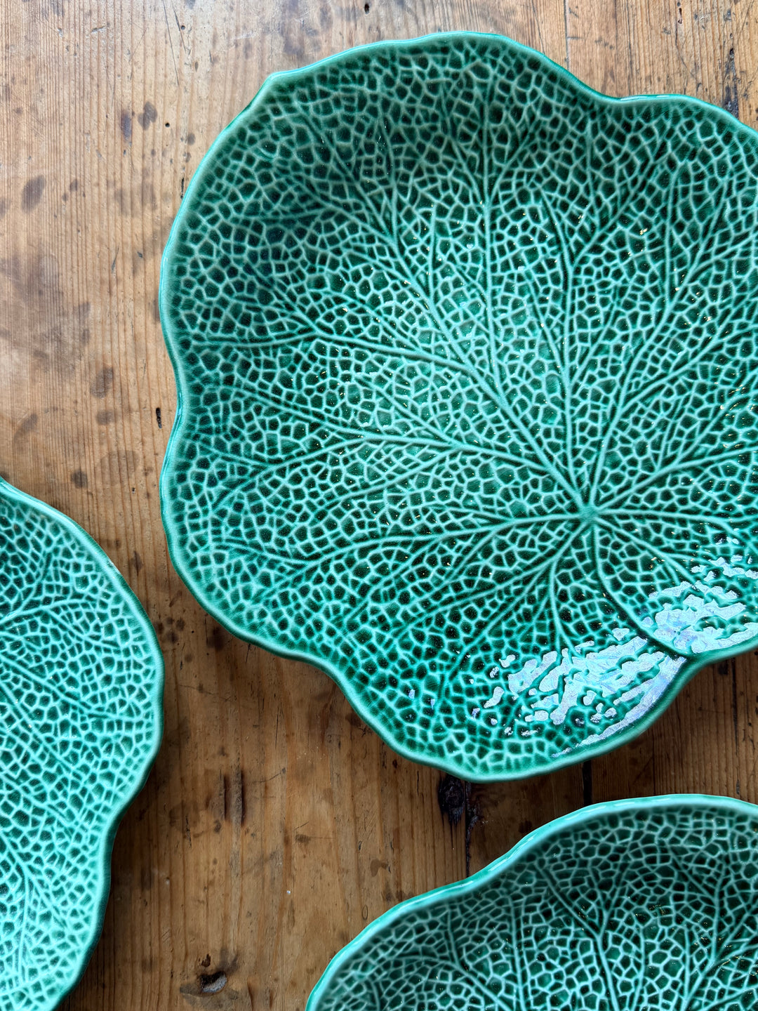 Set of Four English Staffordshire Green Cabbage Ware Plates