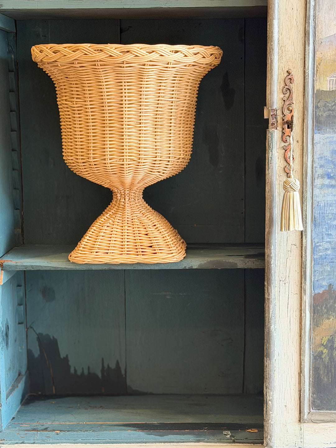 Rattan Pedestal Urn