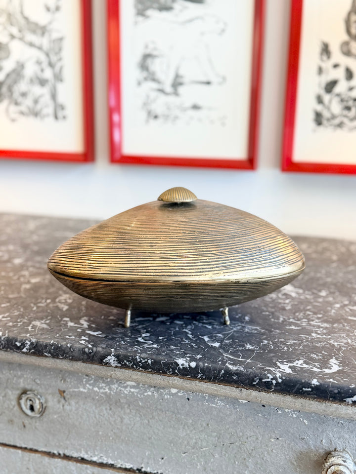 Large Sculptural Ribbed Brass Clam Shell Box with Lid